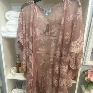 She + Sky Blush Pink Lace Kimono Robe